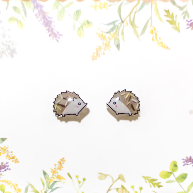 ～小さなピアスシリーズ～チョコスプレー×ハリネズミ ピアス/ノンホールピアス(樹脂イヤリング)