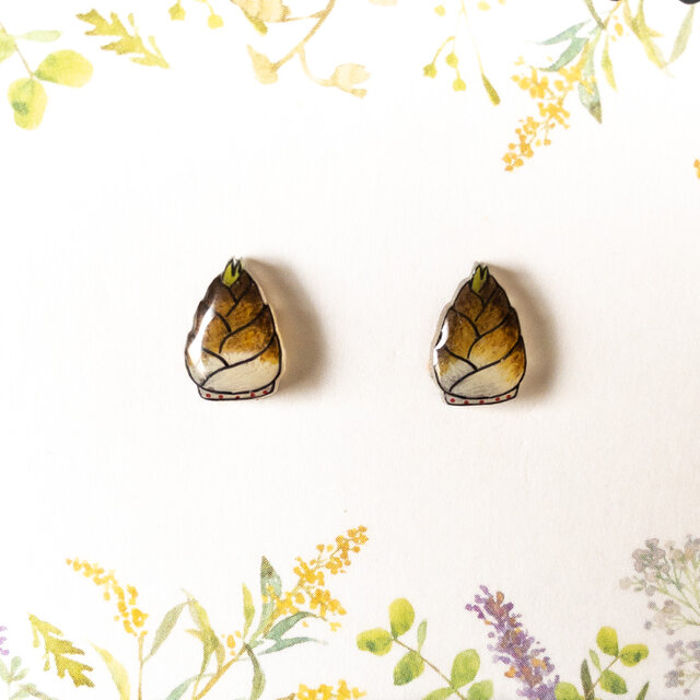 ～小さなピアスシリーズ～筍のピアス/ノンホールピアス(樹脂イヤリング)