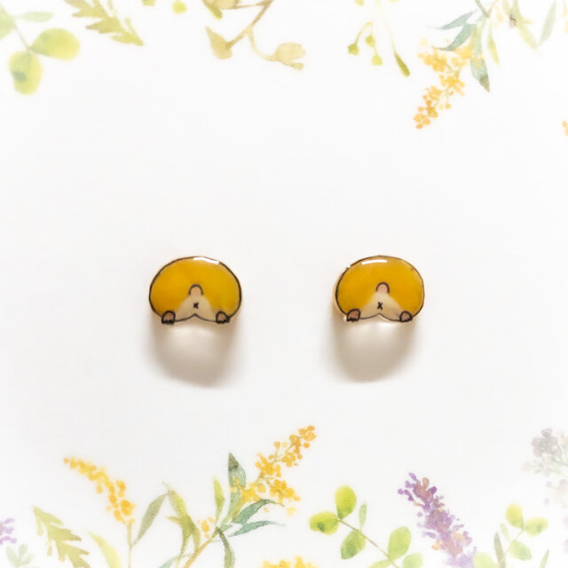 ～小さなピアスシリーズ～ハムケツ(B)ピアス/ノンホールピアス(樹脂イヤリング)