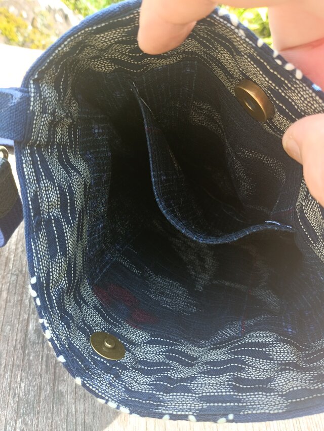 天然藍染・刺し子【一点もの丁寧な手しごとショルダーバッグ