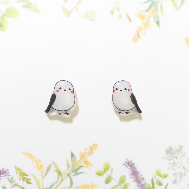 ～小さなピアスシリーズ～シマエナガ(C)ピアス/ノンホールピアス(樹脂イヤリング)