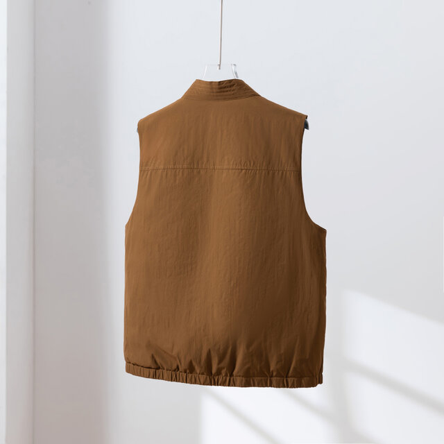 両面着用できるダウンベスト】寒い季節の必須アイテム！秋冬ダウン