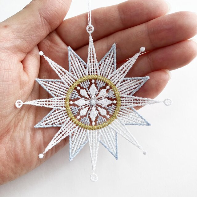 刺繍オーナメント・星降る夜 | iichi 日々の暮らしを心地よくする