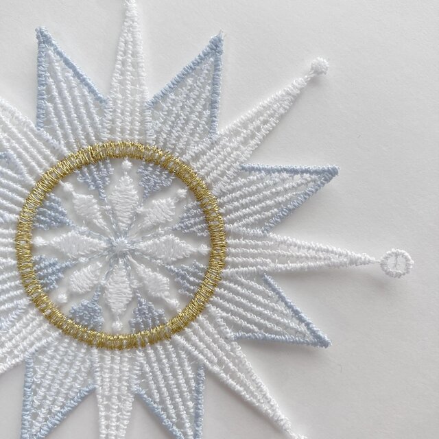 刺繍オーナメント・星降る夜 | iichi 日々の暮らしを心地よくする