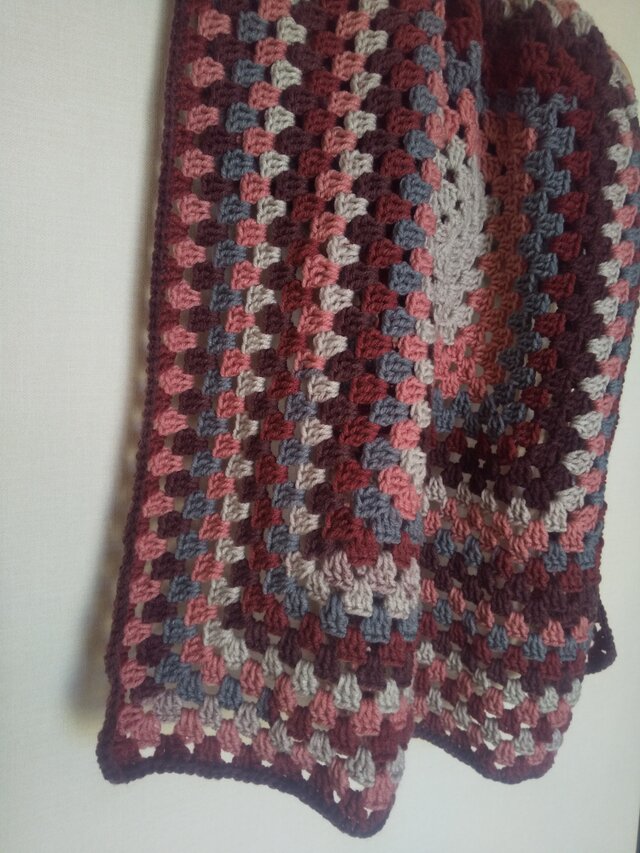 ピンク×ブラウンカラーのブランケット