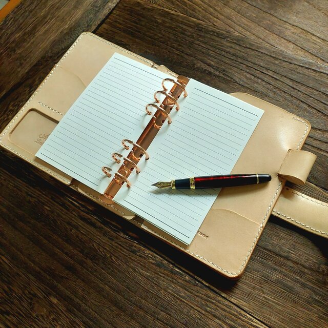 システム手帳 バイブル erika ＊選べるリング径&カラー | iichi 日々の