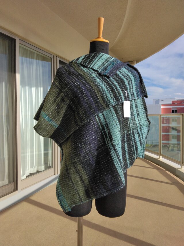 斜め縞のベスト