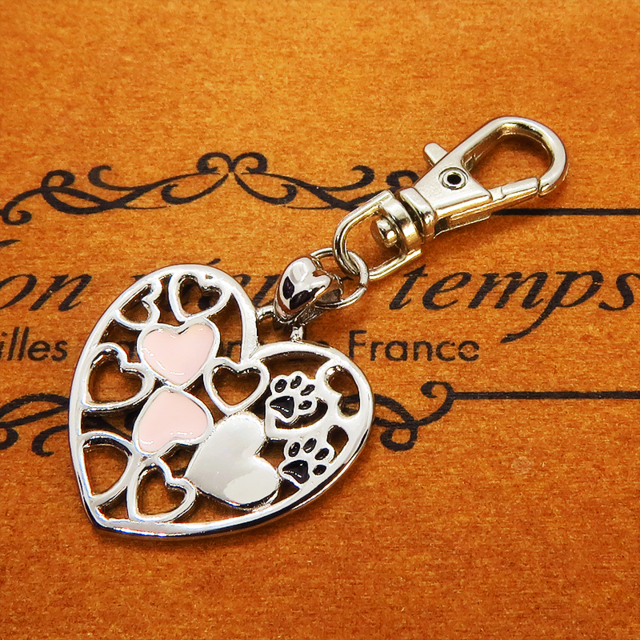 肉球がワンポイントのオープンハートが連なるチャーム シルバー925 ファスナーチャーム キーホルダー マスクチャーム
