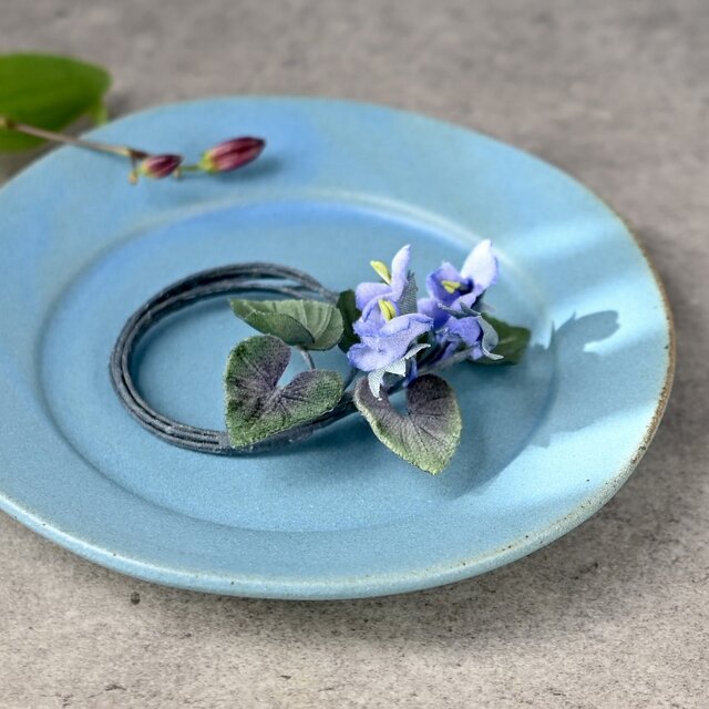 布花 プレゼントに人気の野のすみれのブローチ。 | iichi 日々の暮らし