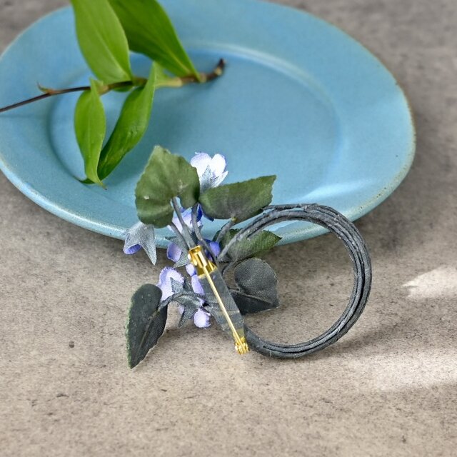布花 プレゼントに人気の野のすみれのブローチ。 | iichi 日々の暮らし