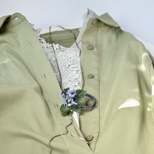 布花 プレゼントに人気の野のすみれのブローチ。 | iichi 日々の暮らし