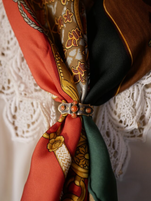 スカーフリング　珊瑚　フランスアンティーク　アンティークのある暮らし　アンティークファッション