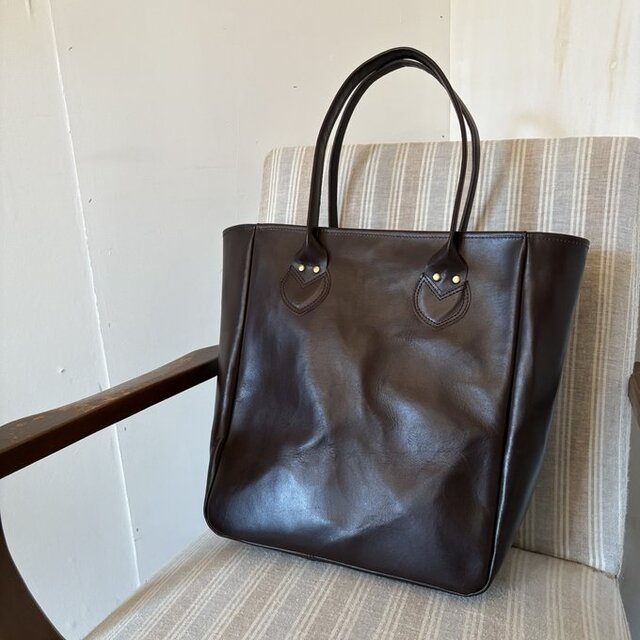 静かな深み。本革 キャリーオールバッグ／ダークブラウン｜A4対応・渋さと品格を併せ持つトート