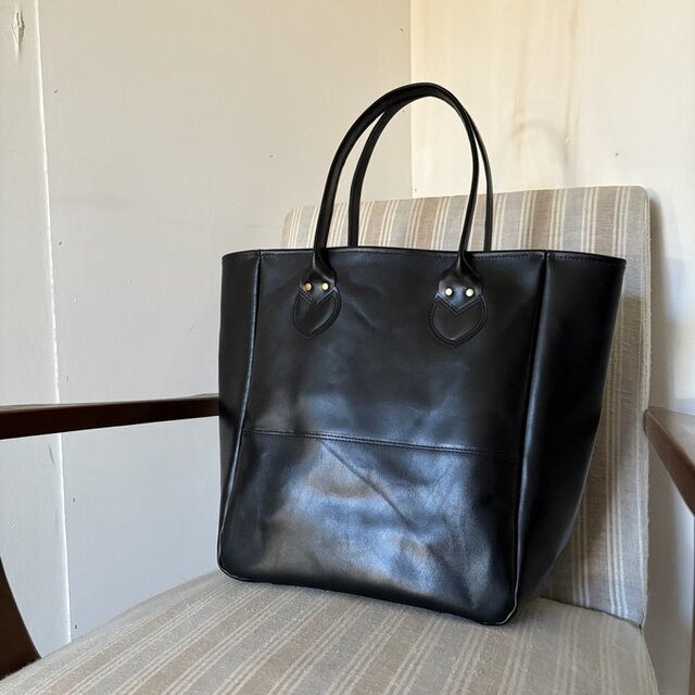 本革 キャリーオールバッグ／ブラック｜A4対応・無骨で上品な定番トート