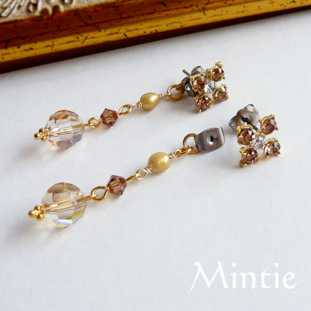 一点もの2wayピアス★ゴールド淡水パールとベージュのパヴェ