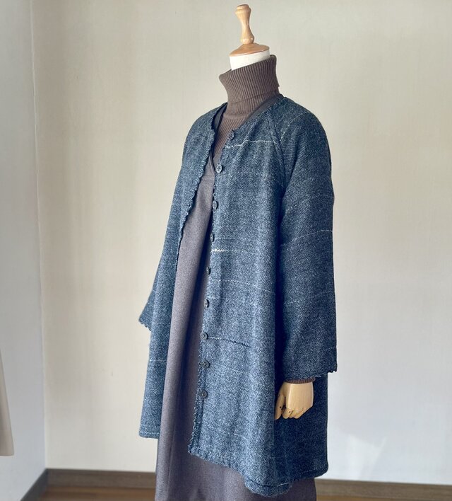 手織りのロングカーディガン　チャコールグレー