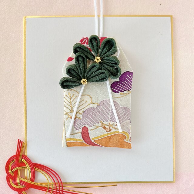 （紫翠のまつ）元巫女が作る松のお守り袋