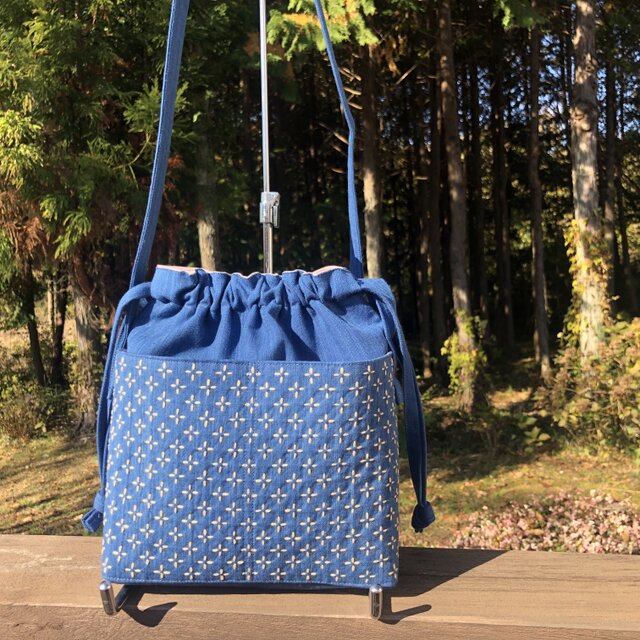 巾着型ショルダーバッグ