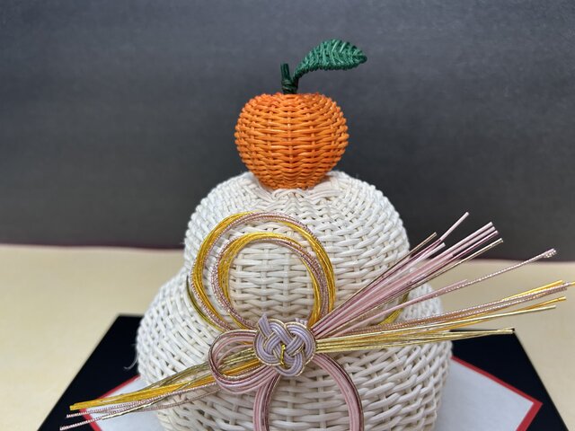 籐の鏡餅 大・2 | iichi 日々の暮らしを心地よくするハンドメイドや