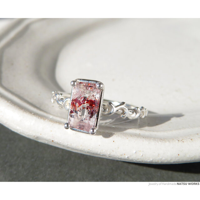 レピドクロサイト in クォーツ リング / Lepidocrocite in Quartz Ring