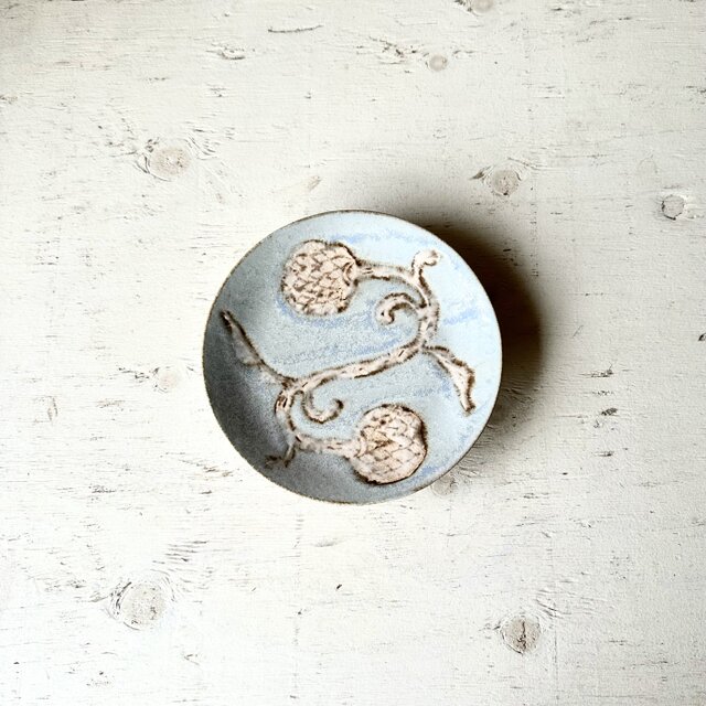 ドロマイト釉　果実紋皿