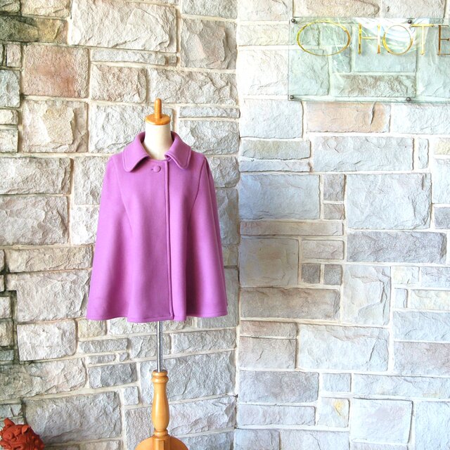 エレガント ケープ コート 】 かぶらない個性的な色のケープ