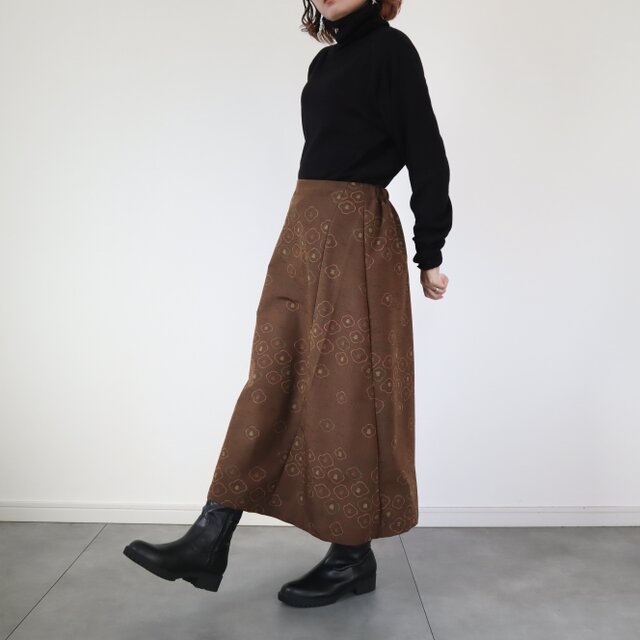 着物の台形スカート（茶色に梅の花・M )