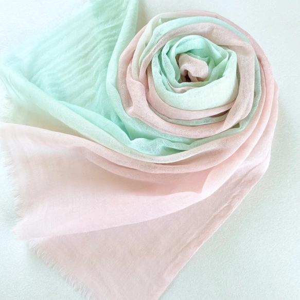 凸凹ここちよいウール＊薄桜色×白緑色＊ストール