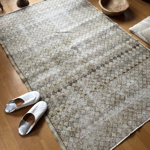 113.5×174 格子模様 擦れシャビー トルコヴィンテージラグ | iichi