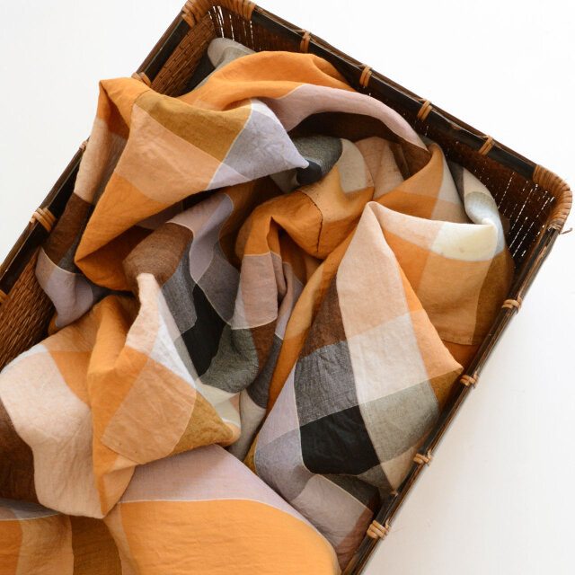 古布 布団皮 木綿 格子模様 昭和中期 – 山吹色 ジャパンヴィンテージ