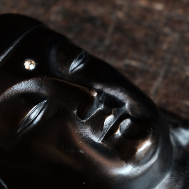 味のあるお品物◇金属製 仏面 弥勒菩薩 眞如寺本堂落慶記念品