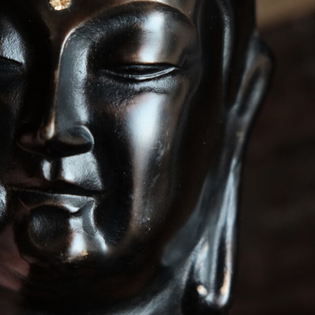 【 骨董品 】 佛面 弥勒菩薩 味のあるお品物◇金属製 仏面 弥勒菩薩 眞如寺本堂落慶記念品