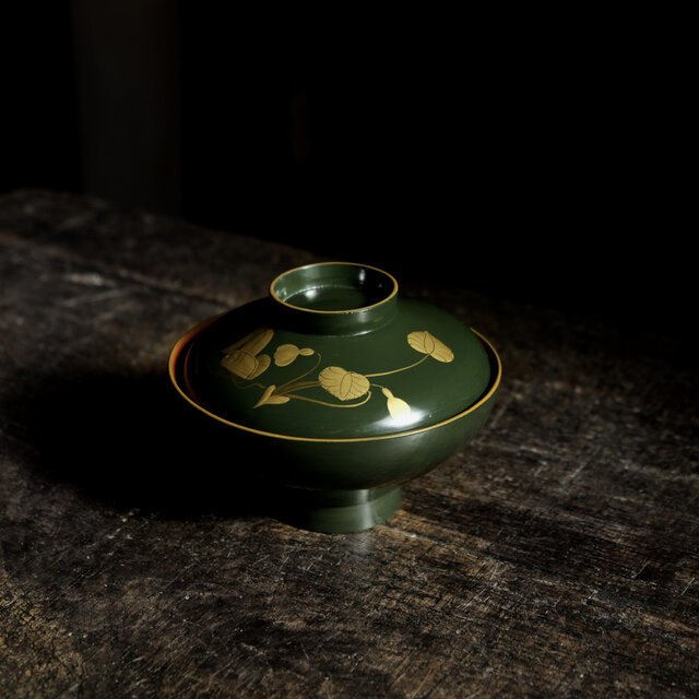 蓮の葉と垂纓 ◇緑で素敵。時代物 漆芸蒔絵蓋付椀 古漆器 骨董