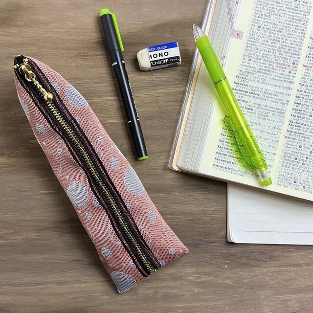 【雪輪文様】畳縁　テトラ型　ペンケース　雪　和柄　伝統　ピンク