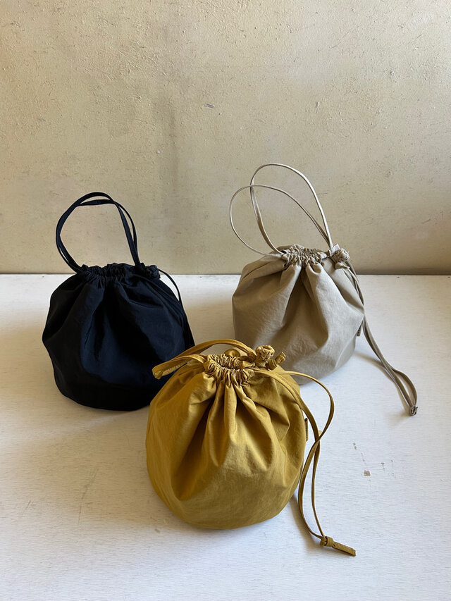 ナイロン巾着バッグ | iichi 日々の暮らしを心地よくするハンドメイド
