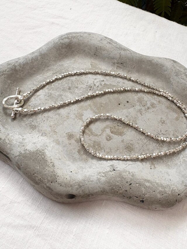 ユニセックスカレンシルバーキューブカットベーシック50cm マグネットorマンテル