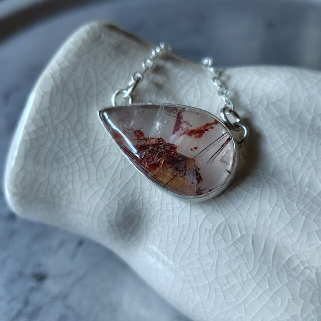 ルチルライモナイトインクォーツシルバーネックレス