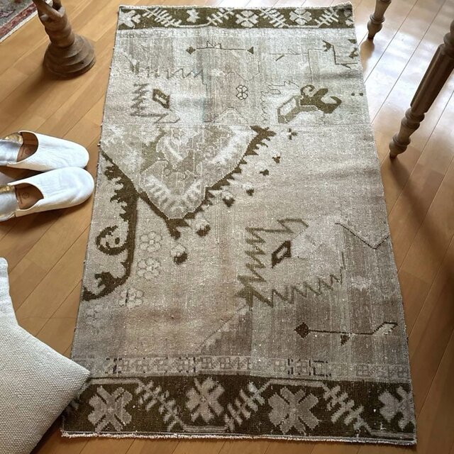 ベージュ　ヴィンテージラグ　トルコラグ 71×124ウール ベージュ×ブラウン パッチワーク トルコヴィンテージラグ