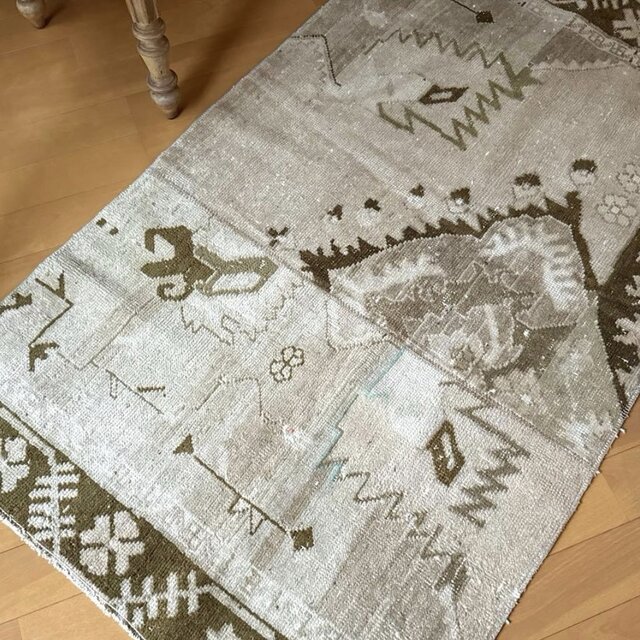 71×124ウール ベージュ×ブラウン パッチワーク トルコヴィンテージラグ