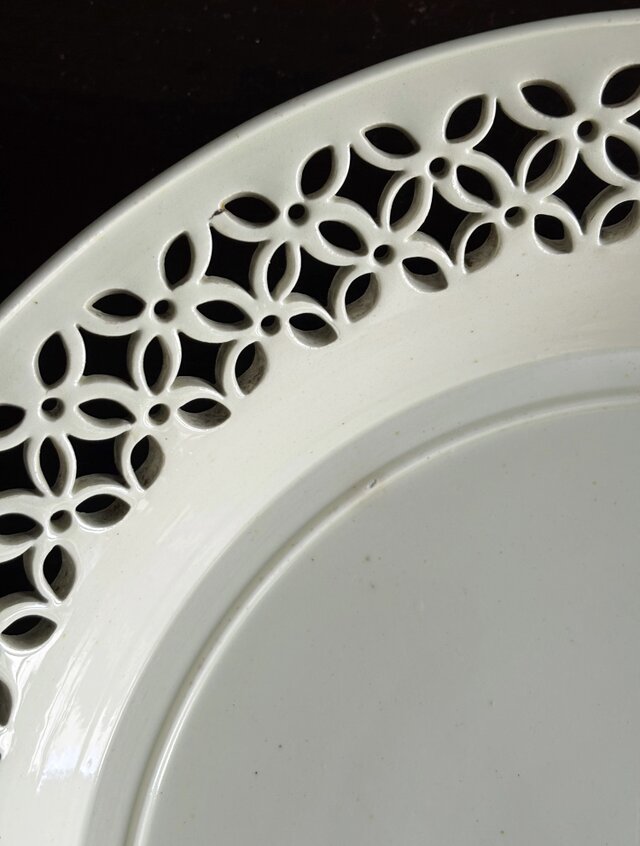 18世紀後期 イギリス クリームウェア コルベイユ レース ピアシング