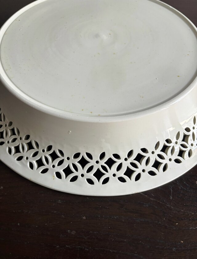 18世紀後期 イギリス クリームウェア コルベイユ レース ピアシング