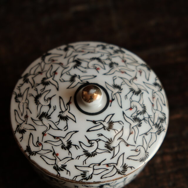鶴尽くし◇内側に漢詩。久谷焼 色絵金彩蓋付湯呑み 茶器 丁寧な暮らし