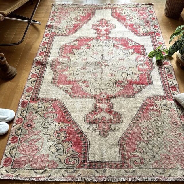 120×199 アヴァノスラグ コーラルレッド×ベージュ トルコヴィンテージ