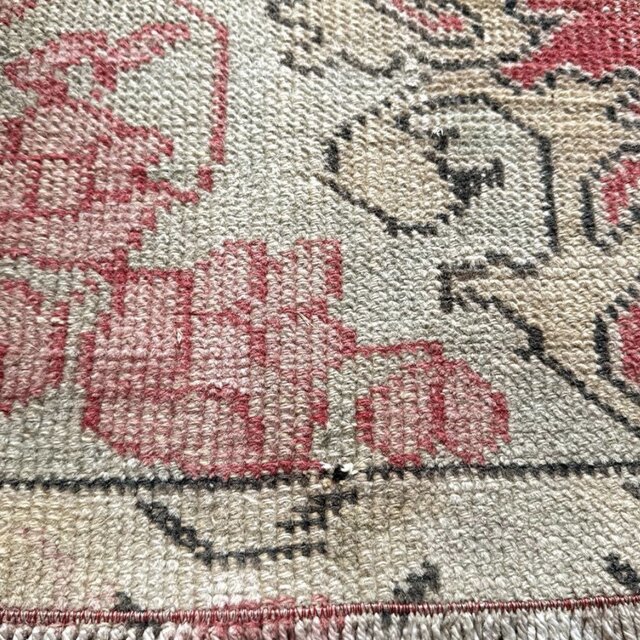 120×199 アヴァノスラグ　コーラルレッド×ベージュ　トルコヴィンテージラグ 120×199 アヴァノスラグ コーラルレッド×ベージュ トルコヴィンテージ