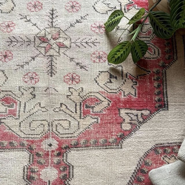 120×199 アヴァノスラグ コーラルレッド×ベージュ トルコヴィンテージ