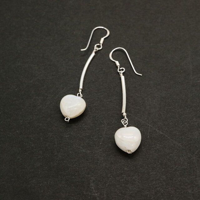 CE-P-11 【CERCA】ハートのムーンストーンピアス SV925