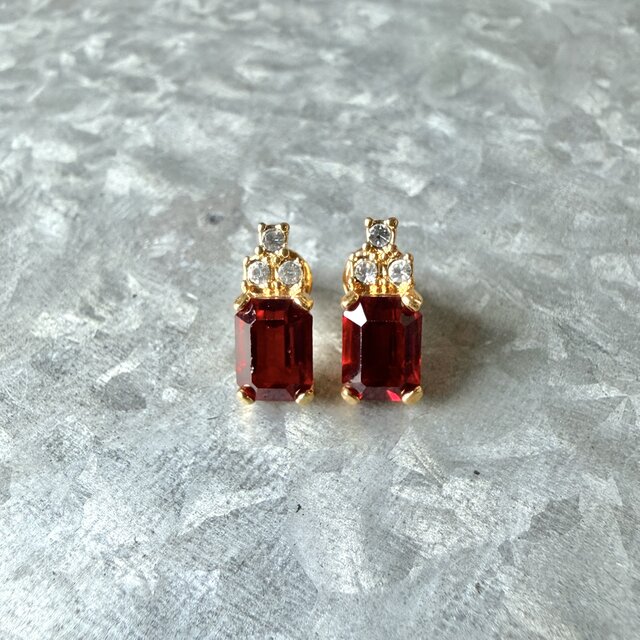 PM55-【 Monet 】モネ・ヴィンテージピアス Ruby Cut Glass Clear Rhinestone