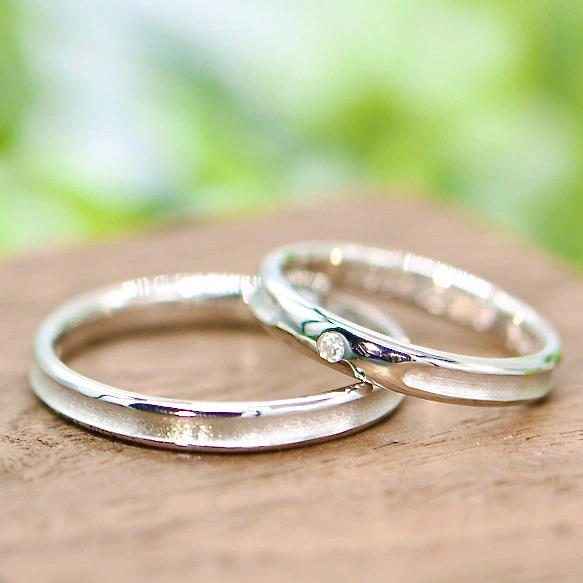 ロングセラー【ペア特別価格】プラチナ ダイヤモンド 結婚指輪 ~Comet彗星~【ストレートタイプ/送料無料】