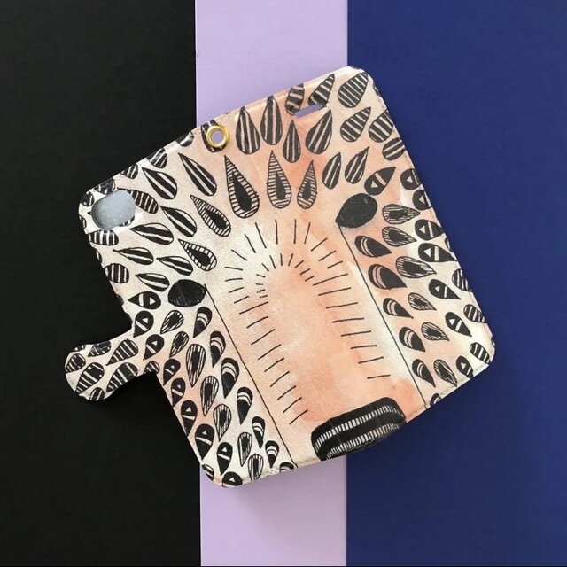 森の風がそっと教えてくれる──ヒグマ・ホノモルの優しい揺らぎケース