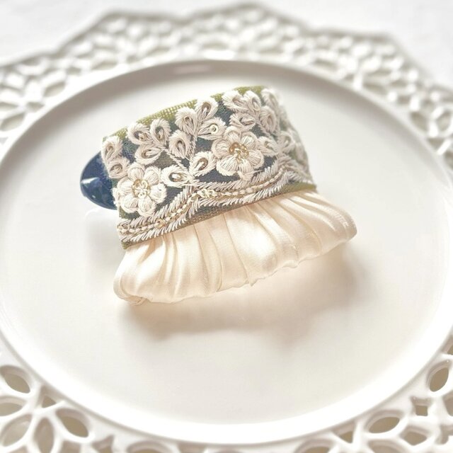 インド刺繍リボン アーチ型 バナナクリップ ヘアアクセサリー | iichi